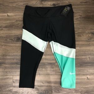 Nike Pants - Nike Mesh Capri Legging New Nike Pants - Nike Mesh Capri Legging New